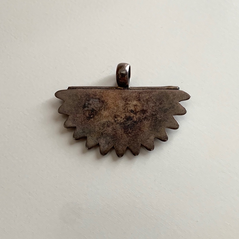 Pendant - Picture 3 of 5